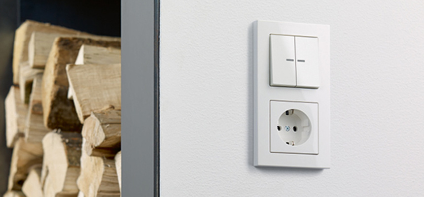 JUNG KNX Taster F 10 bei Elektro Hess GmbH & Co. KG in Sachsen bei Ansbach