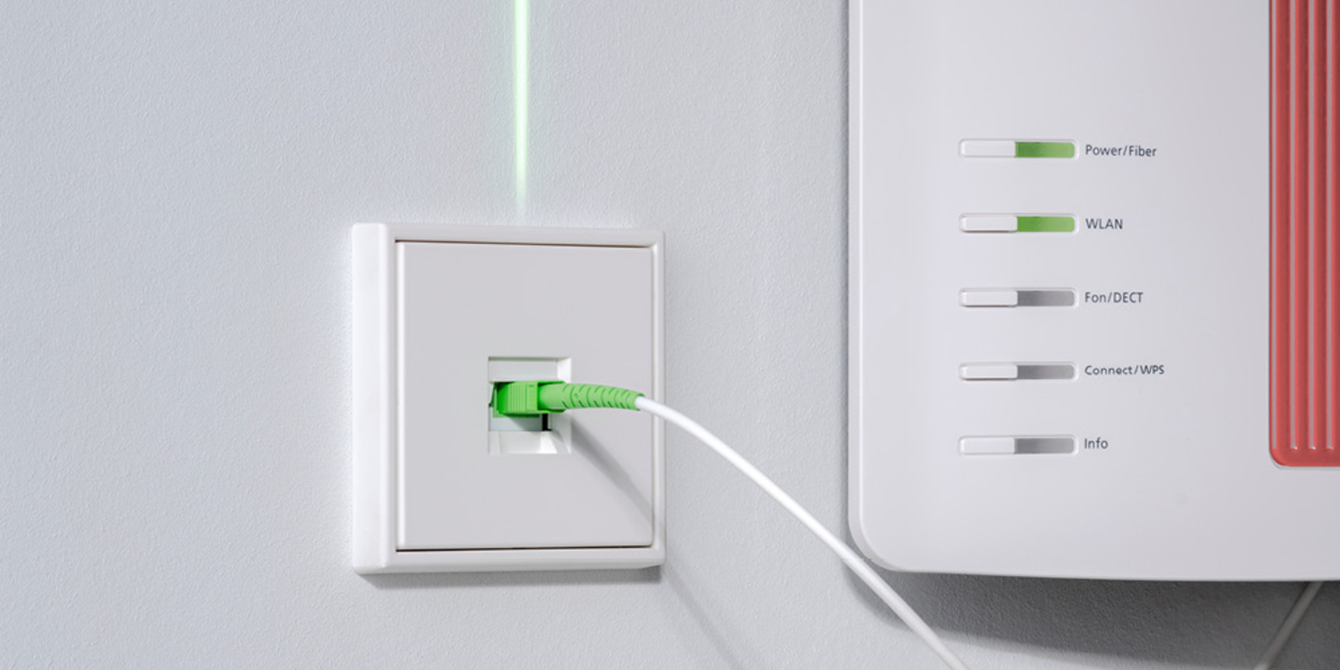 Die neuen Glasfaser-Anschlussdosen bei Elektro Hess GmbH & Co. KG in Sachsen bei Ansbach